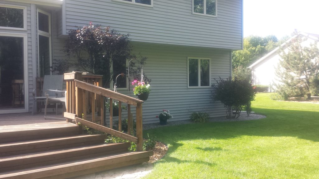 1832 Greenbriar Trl, Oshkosh, WI 54904