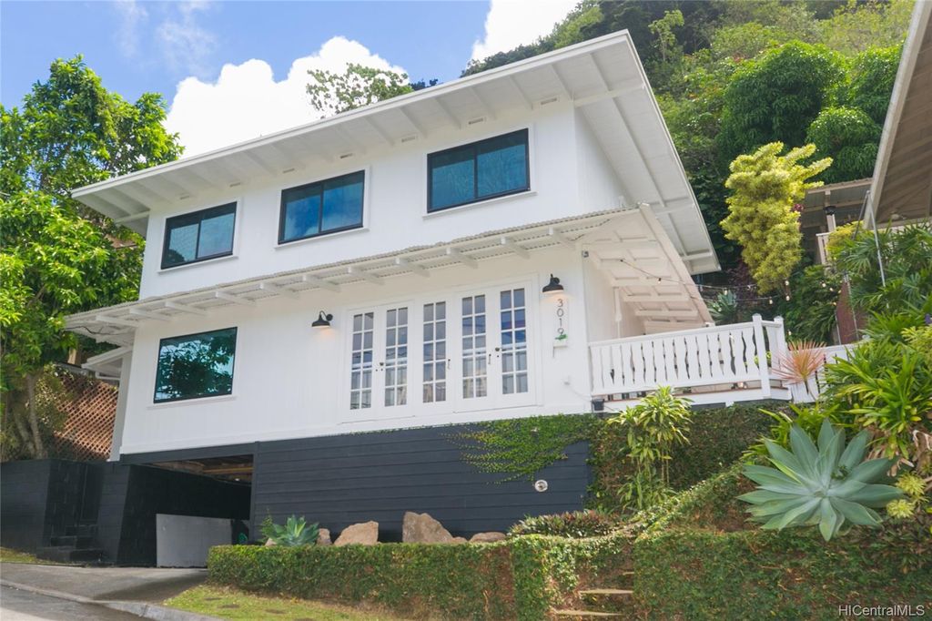 3019 Woolsey Pl, Honolulu, HI 96822