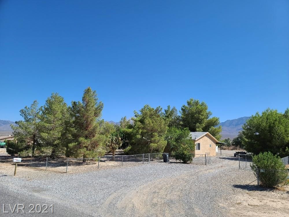 5611 Tecopa St, Pahrump, NV 89060