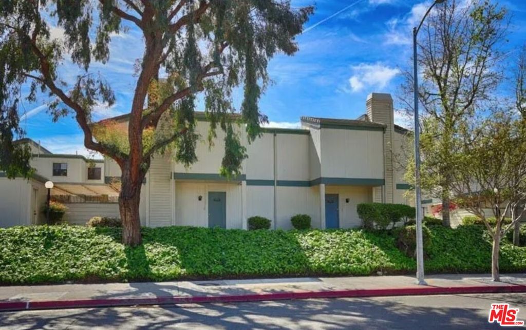 10574 Sunland Blvd #2, Sunland, CA 91040 MLS# 25589357 Trulia