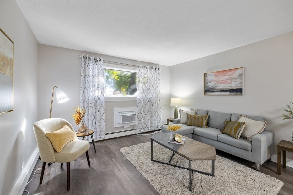 10 Riverside St #1-4, Watertown, MA 02472