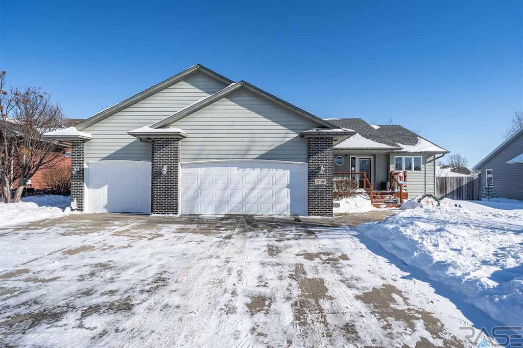 2000 S  Discovery Ave, Sioux Falls, SD 57106