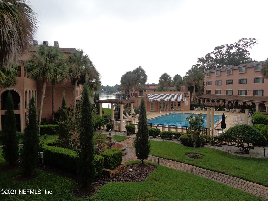 5375 Ortega Farms Blvd #607, Jacksonville, FL 32210