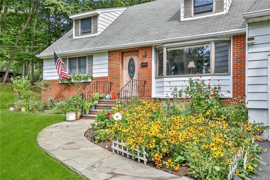 20 James St, New City, NY 10956