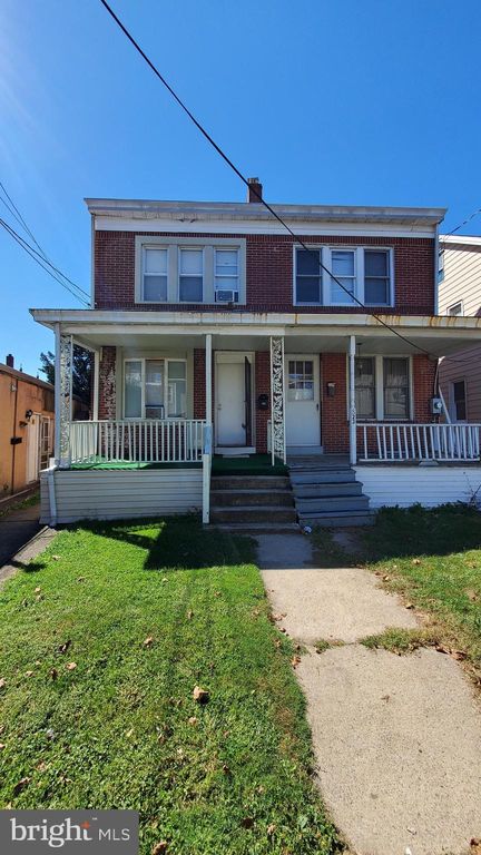 821 Spruce St, Trenton, NJ 08638