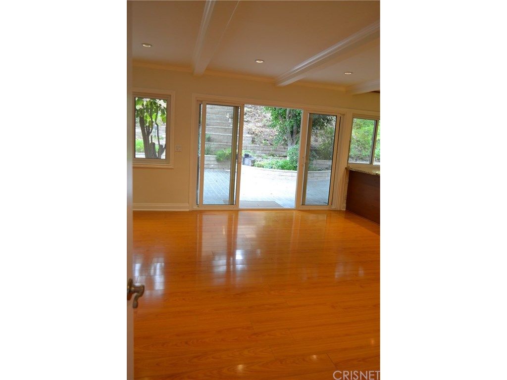 4451 Totana Dr, Tarzana, CA - 5 Bed, 3 Bath Single-Family Home - 28