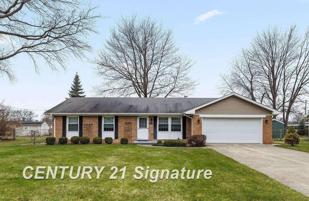 2421 Aurelia Ct, Saginaw, MI 48603
