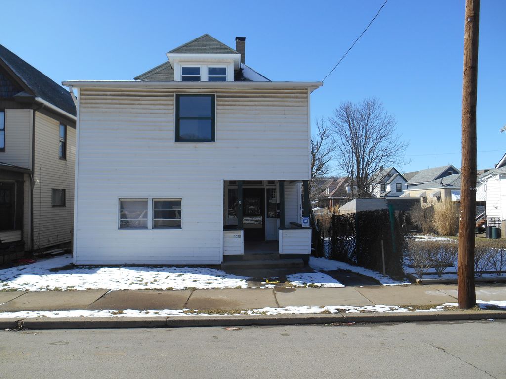 1025 Victoria Ave, New Kensington, PA 4 Bed, 1 Bath SingleFamily