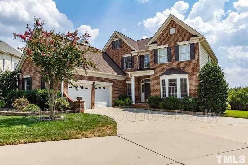 9602 Heathermill Ln, Raleigh, NC 27617