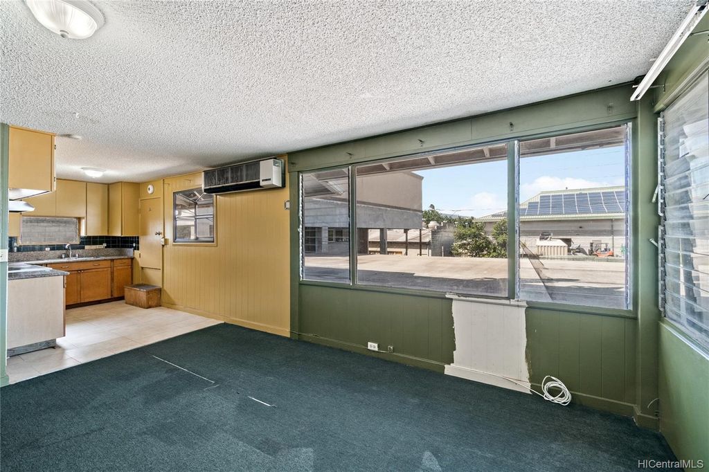 94065 Waipahu Depot St B, Waipahu, HI 96797 5 Bed, 4 Bath Single