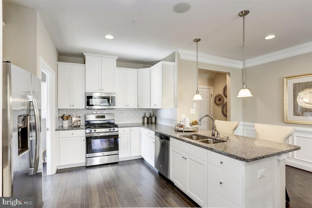 3115 Ivy Meadow Dr, Frederick, MD 21704