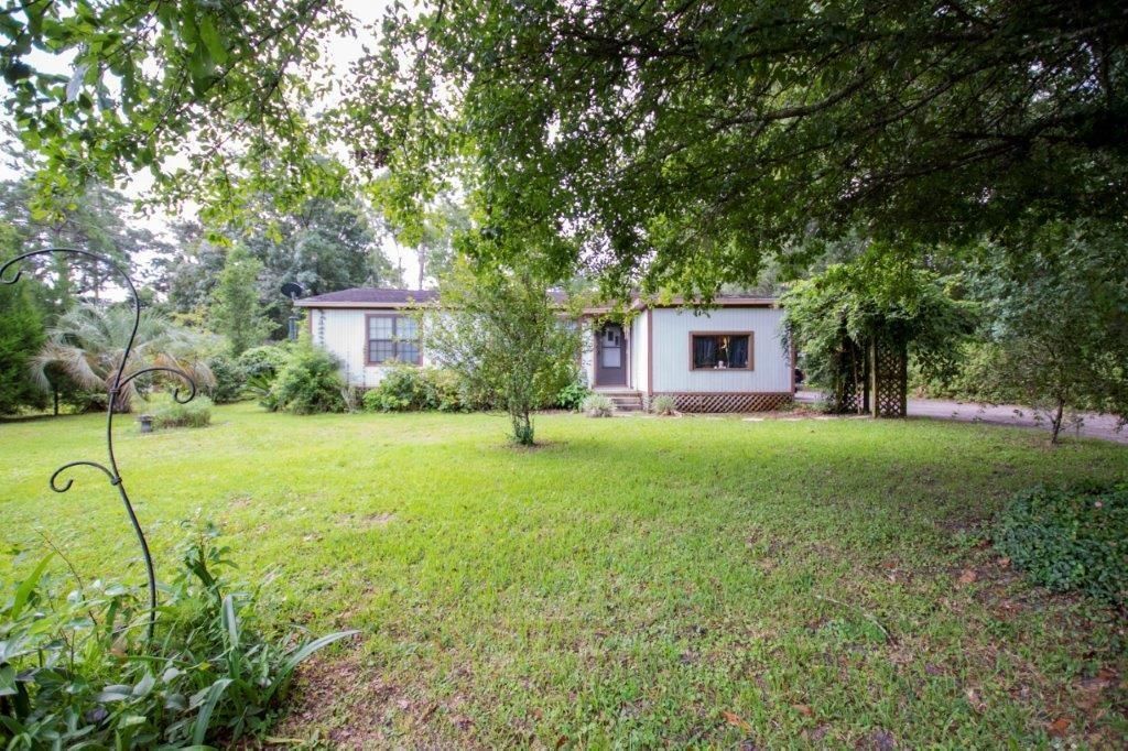 507 E 4th St, Woodbine, GA 31569