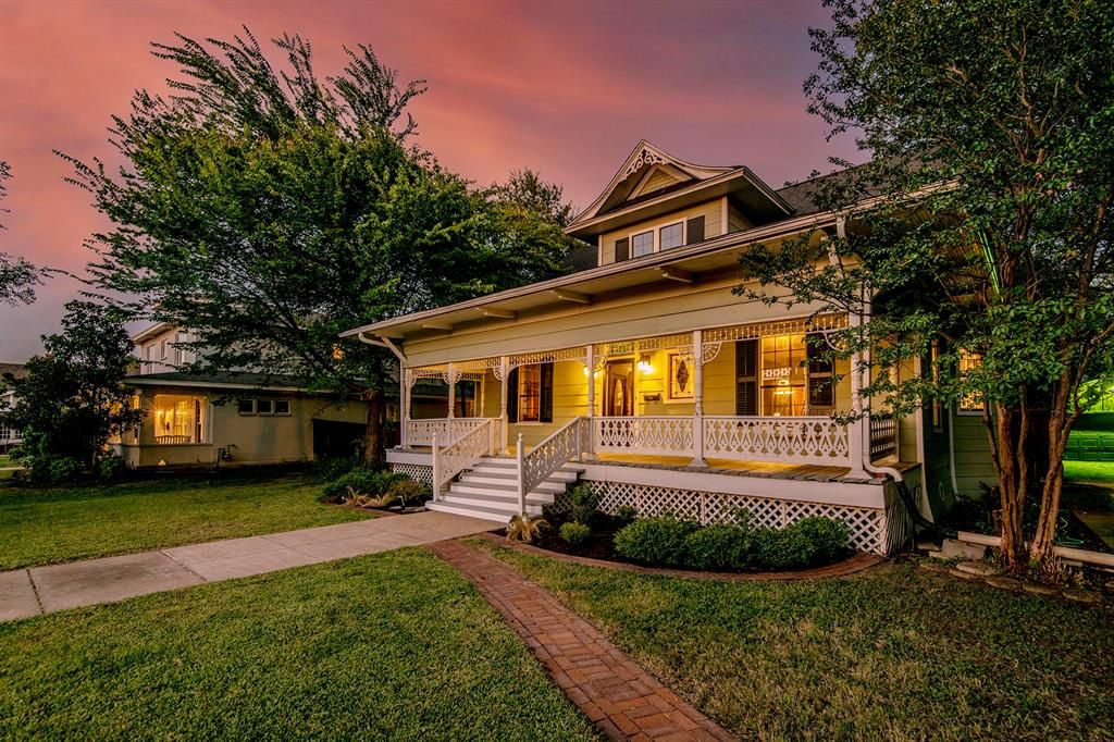 2601 College Ave, Fort Worth, TX 76110
