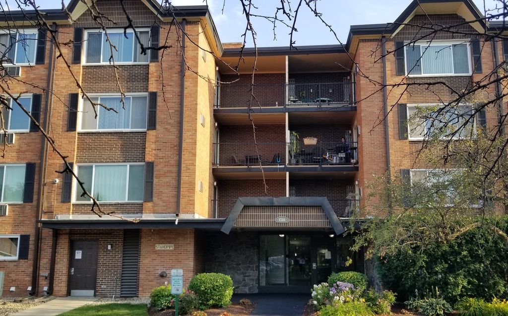 1216 S New Wilke Rd #410, Arlington Heights, IL 60005