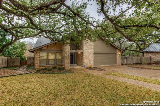 13207 N  Hunters Cir, San Antonio, TX 78230