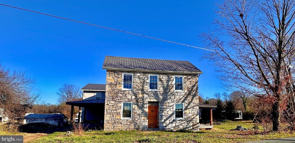 6287 Rock Hill Rd, Chambersburg, PA 17202