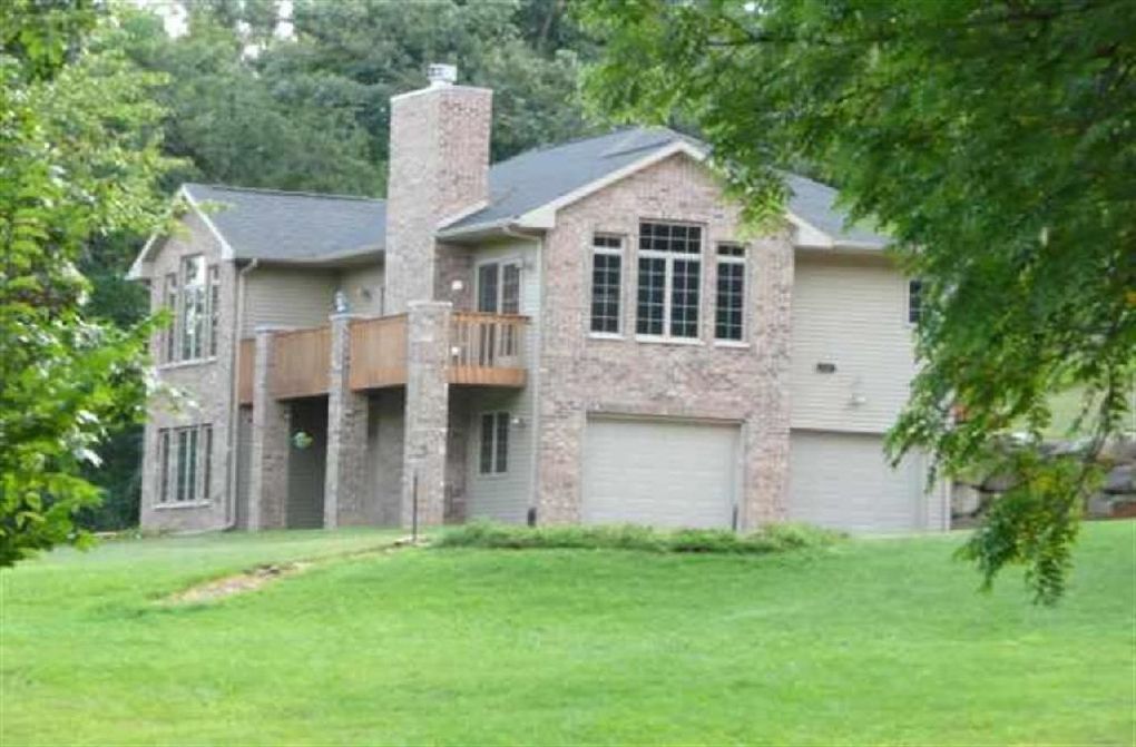 3020 Mounds View Rd, Barneveld, WI 53507 See Estimated Value