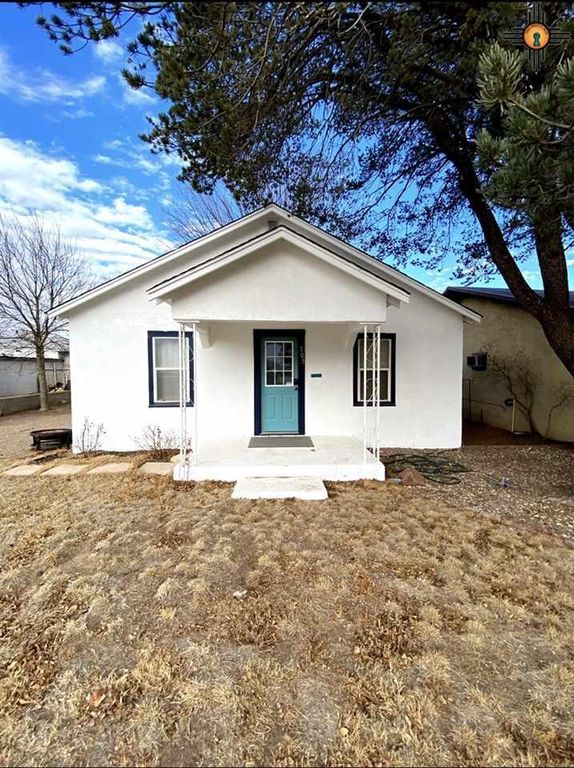 705 S Chicago Ave, Portales, NM 88130