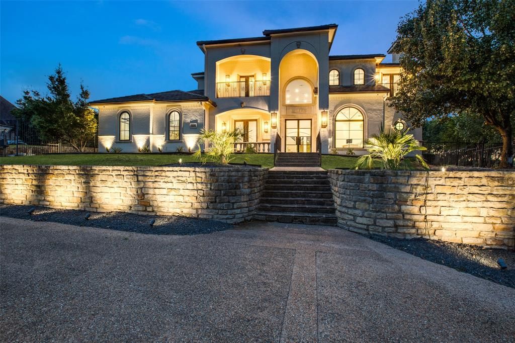 1236 Regents Park Ct, Desoto, TX 75115