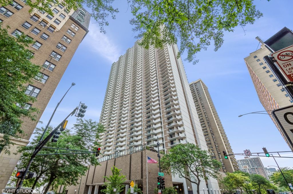 6033 N Sheridan Rd #15M, Chicago, IL 60660