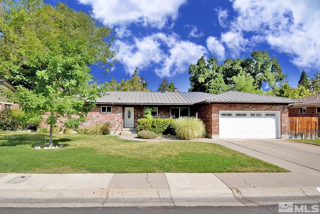 1695 Wren St, Reno, NV 89509
