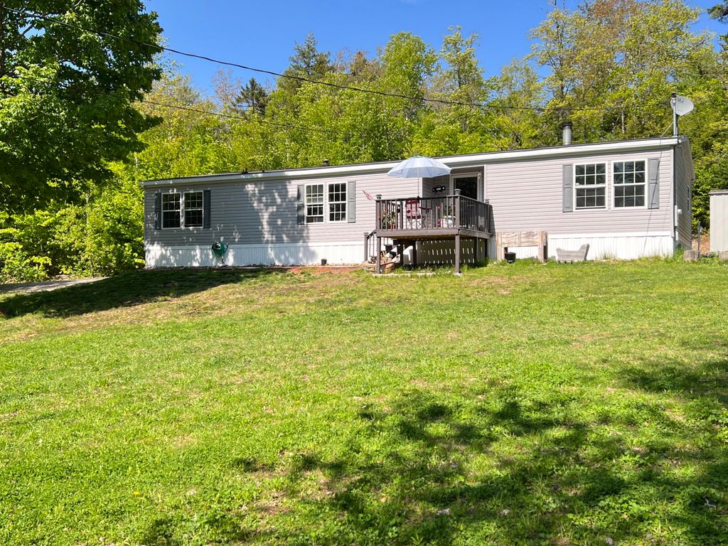 340 Phinney Farm Road, Lincoln, ME 04457