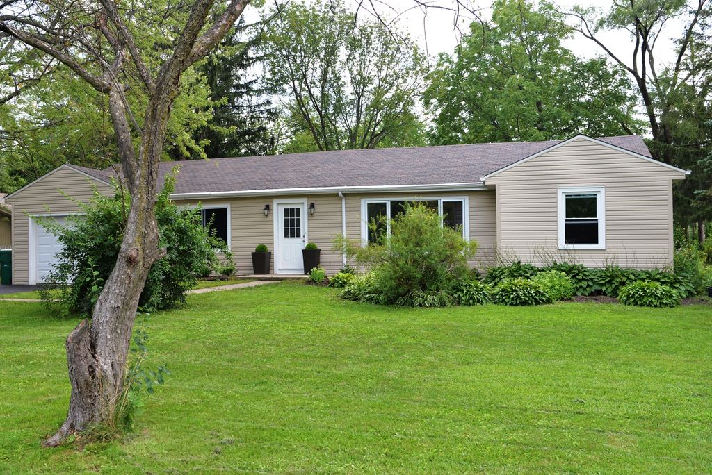 3691 Walters Ave, Northbrook, IL 60062