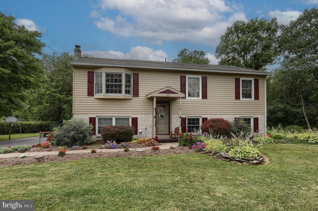 205 S Fort Zellers Rd, Newmanstown, PA 17073 Trulia