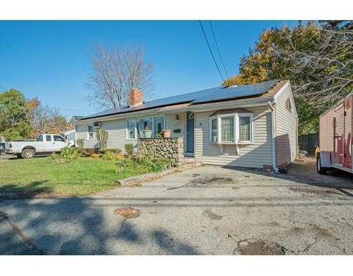 18 Dunham Rd, Beverly, MA 01915