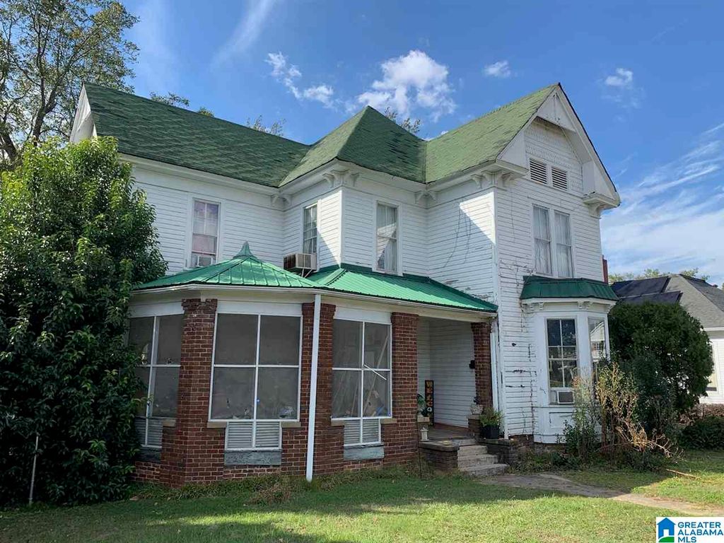 1418 Leighton Ave, Anniston, AL 36207