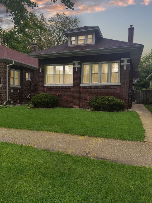 7443 S Clyde Ave, Chicago, IL 60649