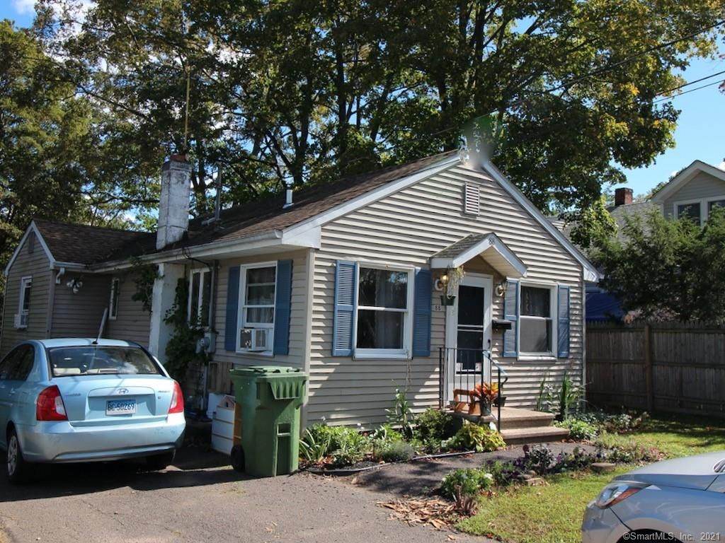 88 Webb St, Meriden, CT 06451