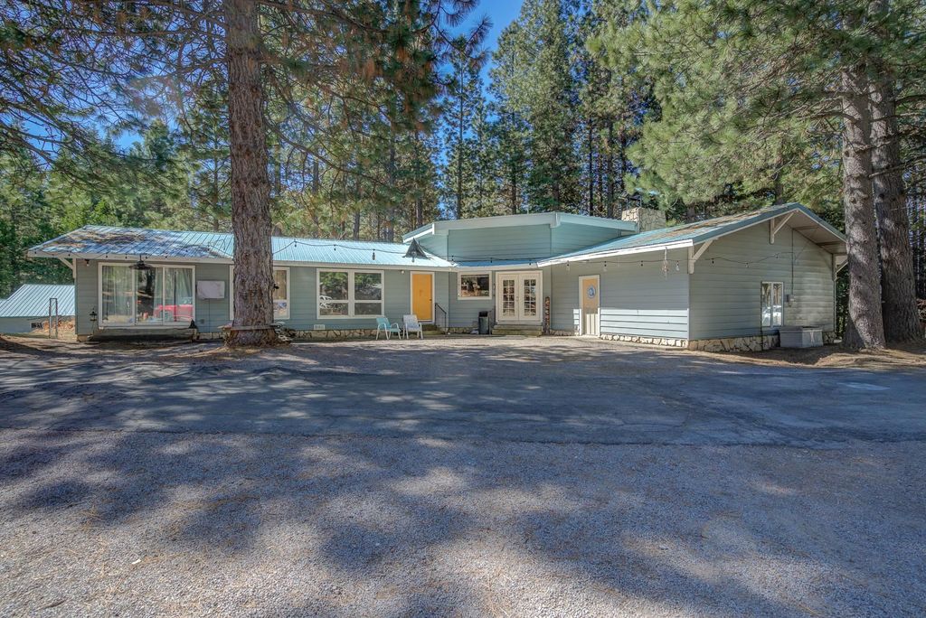 1833 & 1835 Eddy Dr, Mount Shasta, CA 96067 Trulia