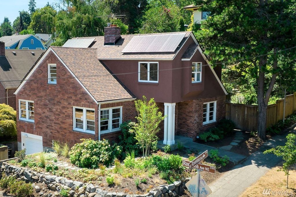 2129 NE Ravenna Blvd, Seattle, WA 98105