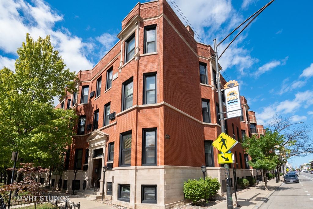 800 W George St #G, Chicago, IL 60657
