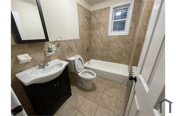 403 Ellison St #2 — photo 6 of 6