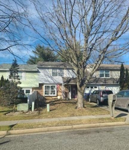 106 Banwell Ln, Mount Laurel, NJ 08054