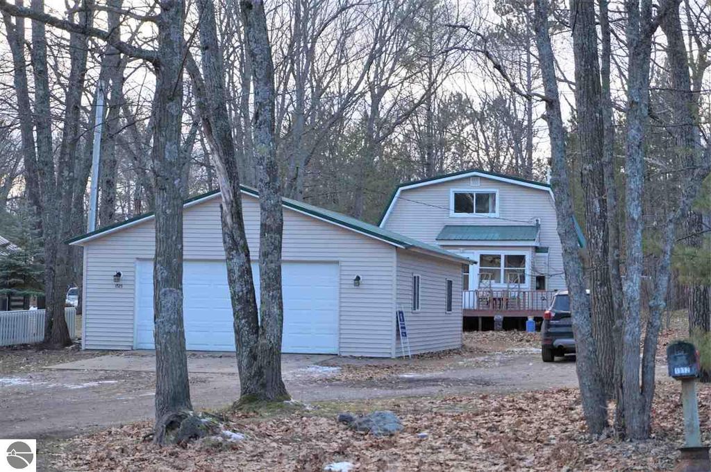 1525 W Bear Lake Rd NE, Kalkaska, MI 49646 Trulia