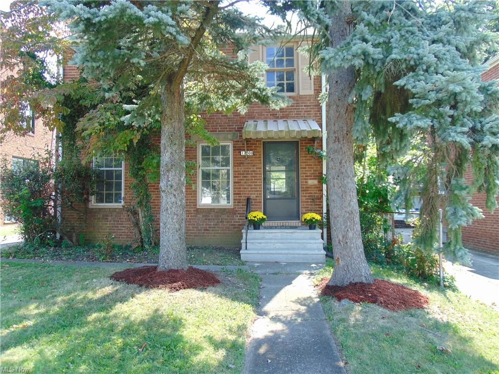 17508 Throckley Ave, Cleveland, OH 44128