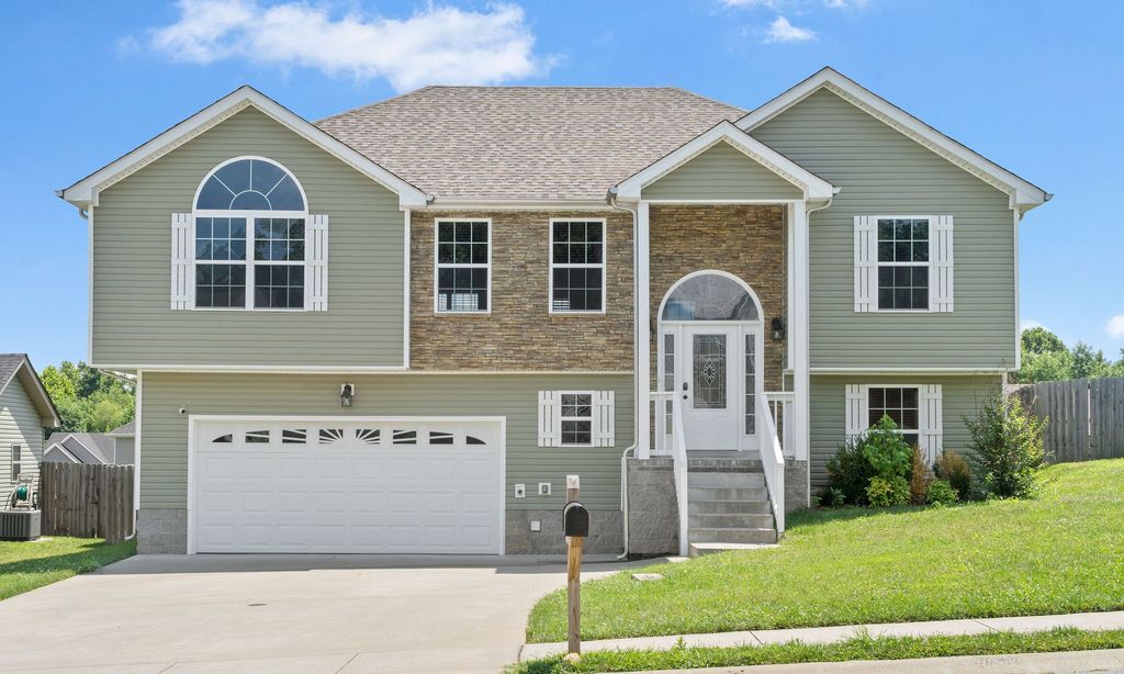 1107 Freedom Dr, Clarksville, TN 4 Bed, 3 Bath SingleFamily Home