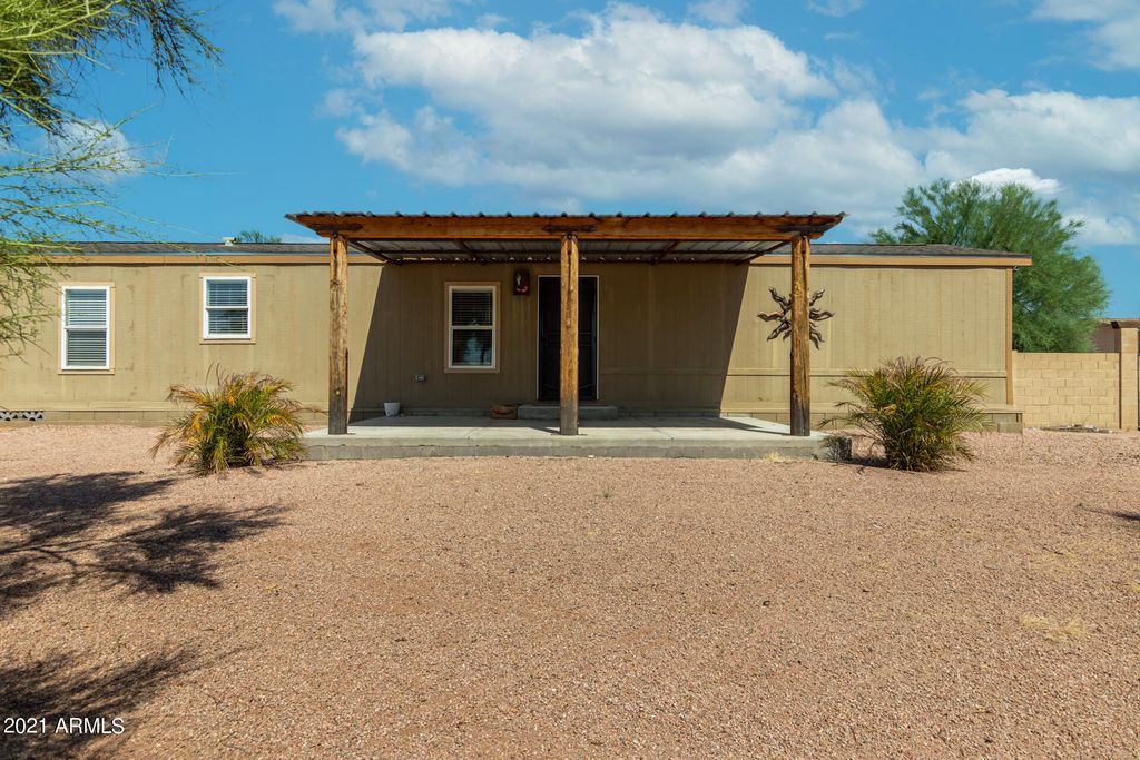 2960 W Tepee St, Apache Junction, AZ 85120