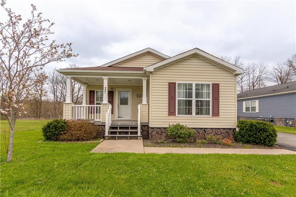 4231 Canalside Dr, Palmyra, NY 3 Bed, 2 Bath Mobile / Manufactured