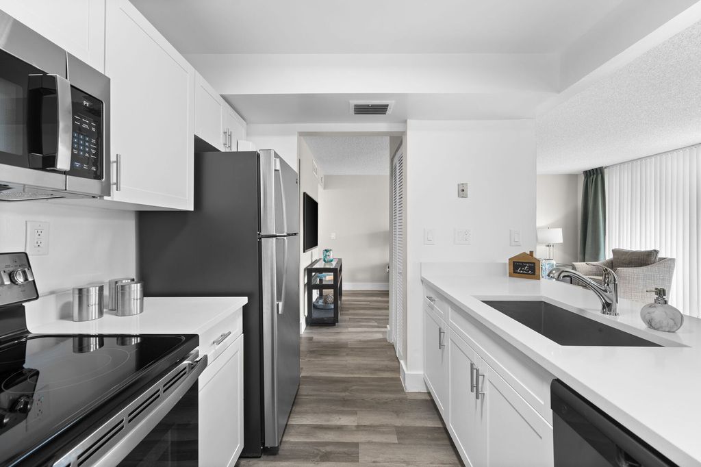 8760 NW 4th St 365 Fort Lauderdale - B9c5b75cbc2d19f081bb681395cd5654 Full 