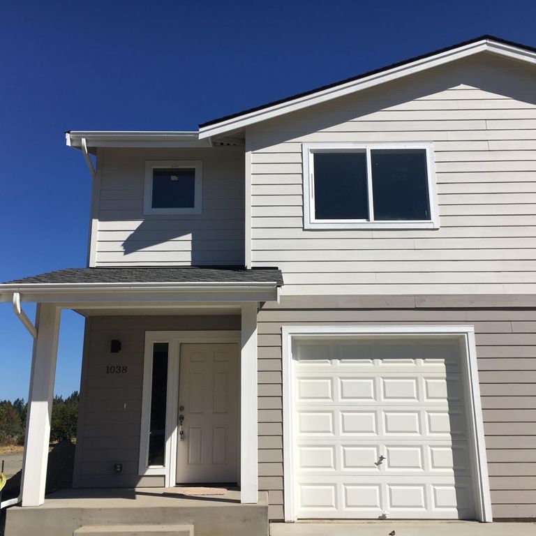 1038 Hanford Ave #1038, Bremerton, WA 98310