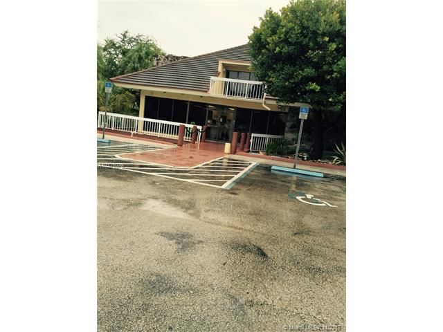 7707 Camino Real #B-105, Miami, FL 33143