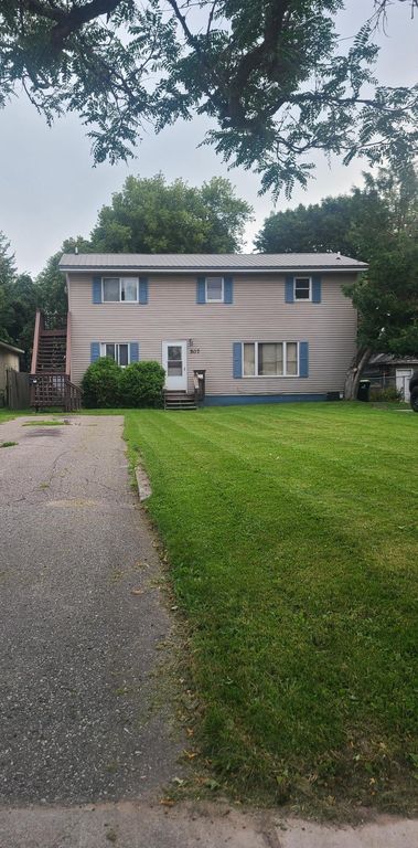 507 Maple St #2, Sault Sainte Marie, MI 49783