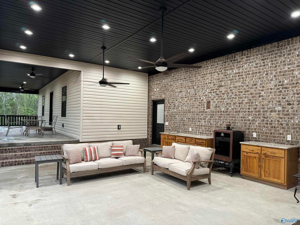 1320 Bridge Rd NE, Arab, AL 35016 MLS 21872045 Trulia