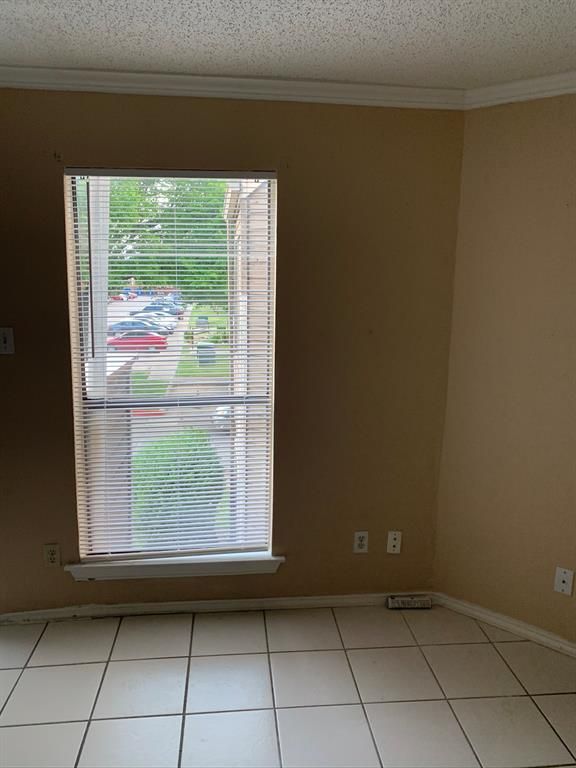 9809 Walnut St #208, Dallas, TX 75243