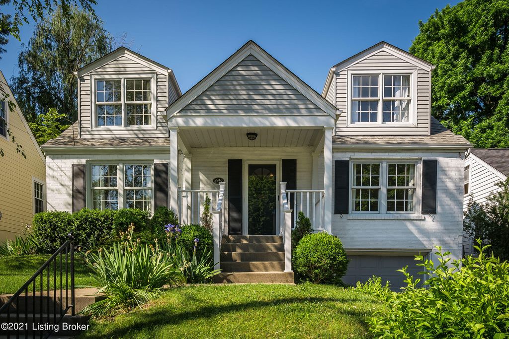 2248 Grinstead Dr, Louisville, KY 40204