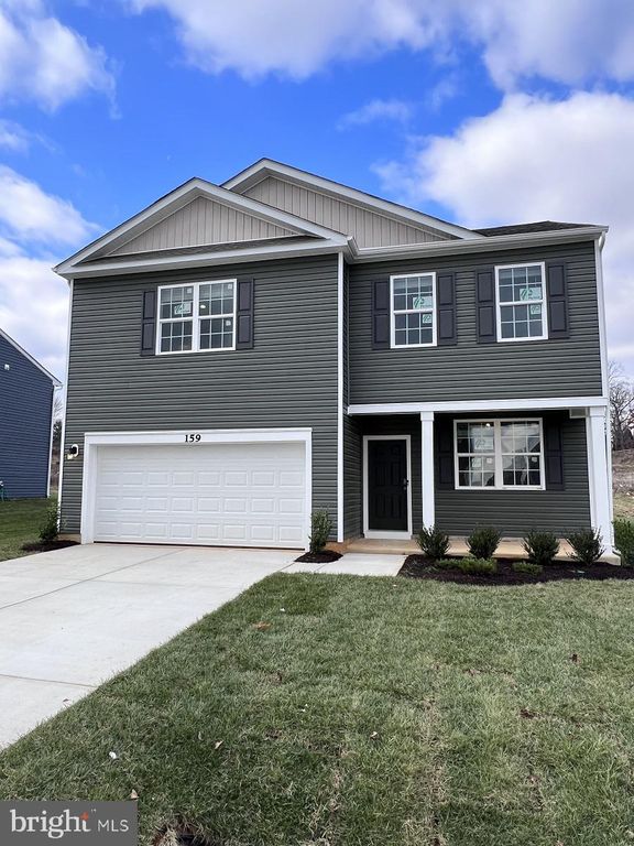 18 Clifton Ter, Charles Town, WV 25414
